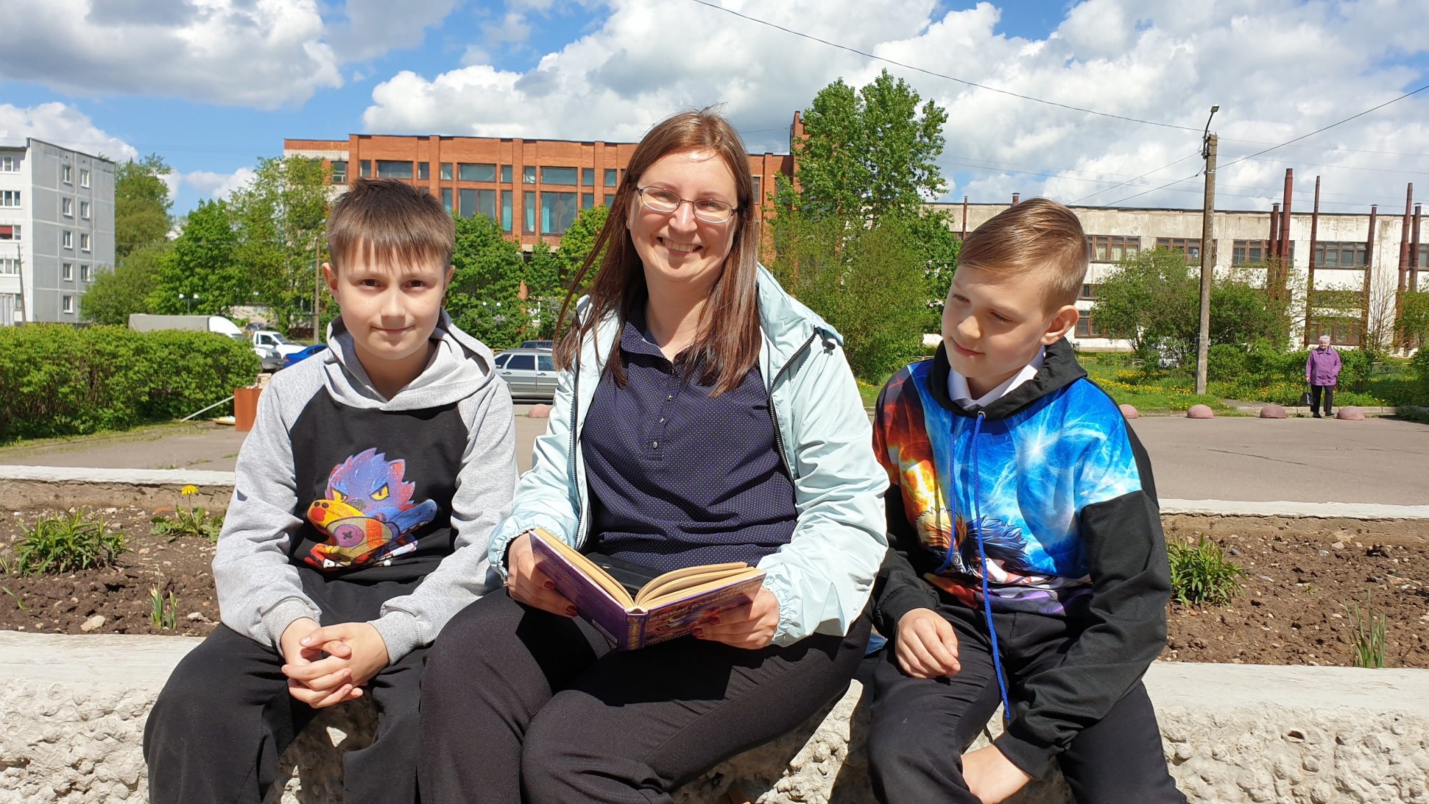 Книга волхов старая версия. Волхов читать. Газета волховские огни волхов читать последний номер. Волхов читать. Старая ладога поселок.