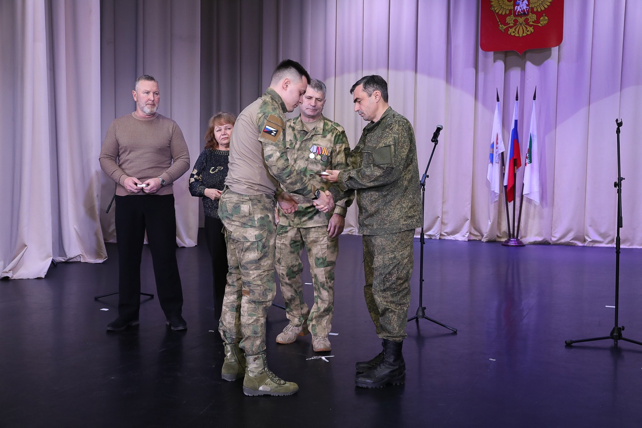 В Волхове чествовали защитников Родины - ПРО-ВОЛХОВ